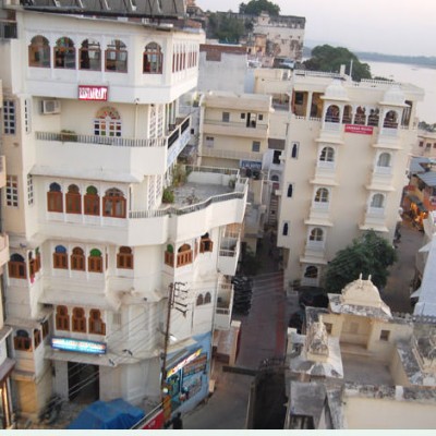 Hotel Lake Ghat palace
