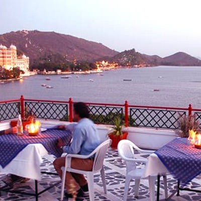 Hotel Shri Karni Niwas