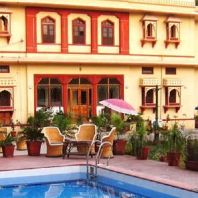Hotel Devi Niketan