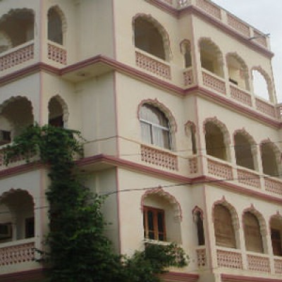 Hotel Pushkar Lake Palace