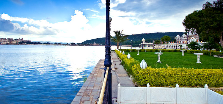 Jagmandir Island Palace