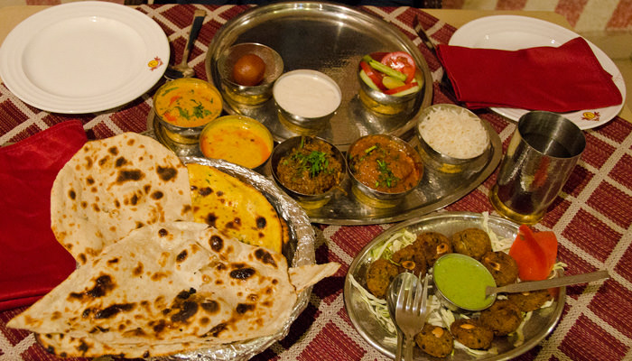 10 Jaipur Best & Most Loved Places to Eat - Restaurants & Food Joints